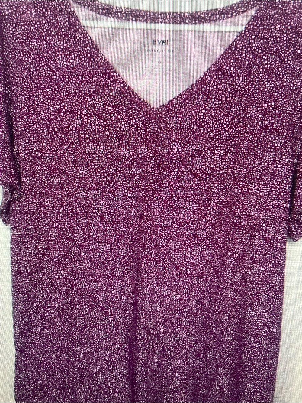 EVRI Women's Plum Speckled V-Neck Short Sleeve Tee